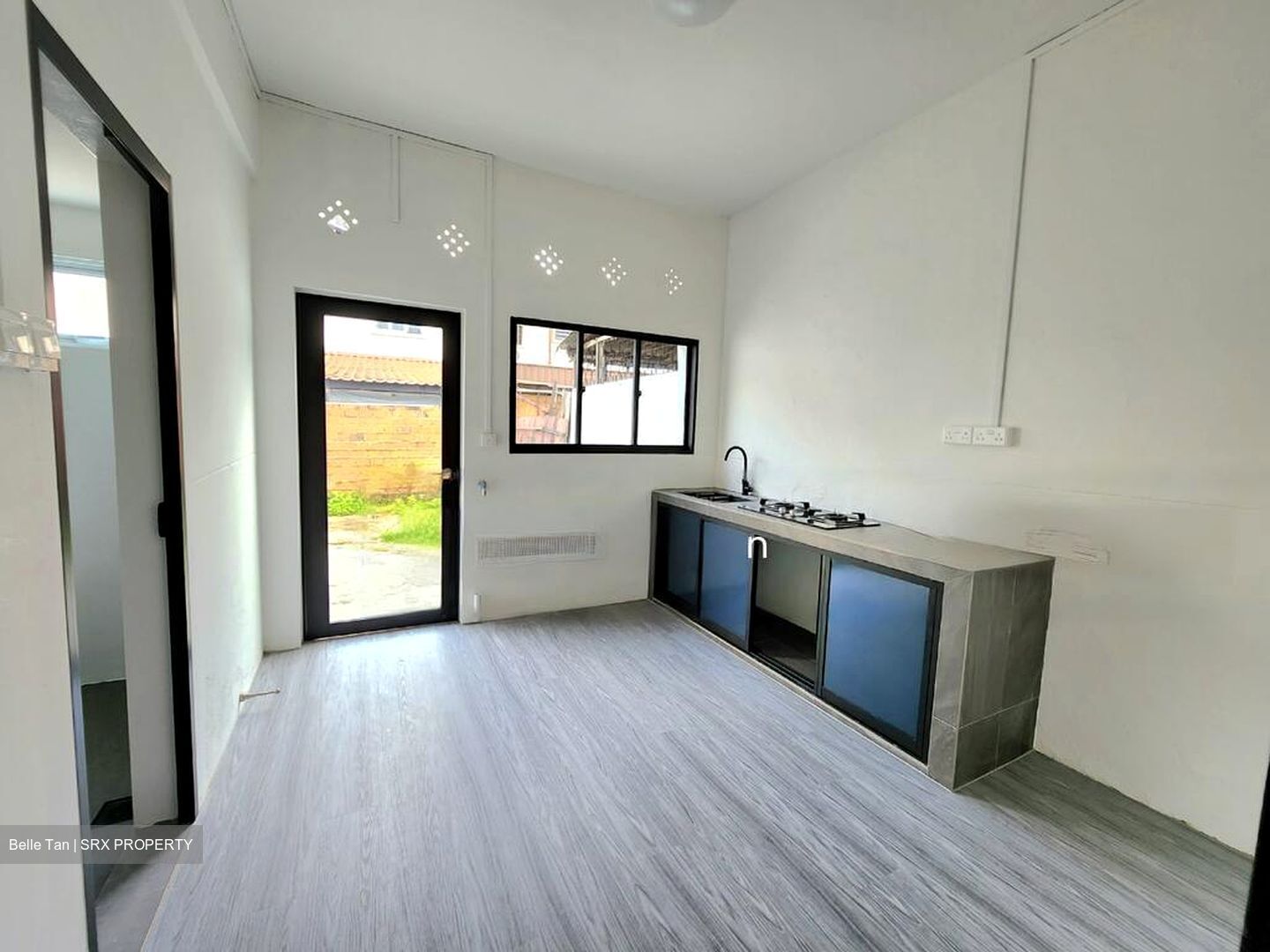 Koon Seng Road (D15), Terrace #558921781